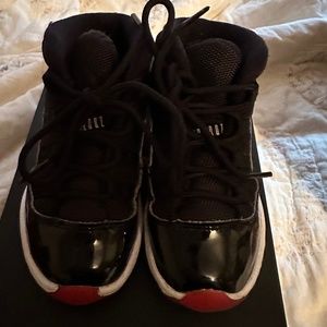 Toddler Bred Jordan 11s Size 9c
